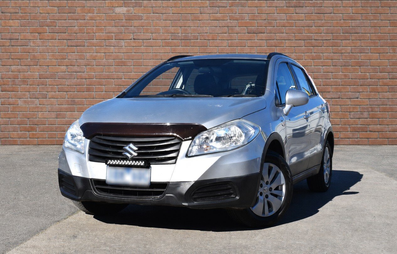 Image of a 2014 Suzuki S-Cross JY GL (4x2) Silver Continuous Variable Wagon